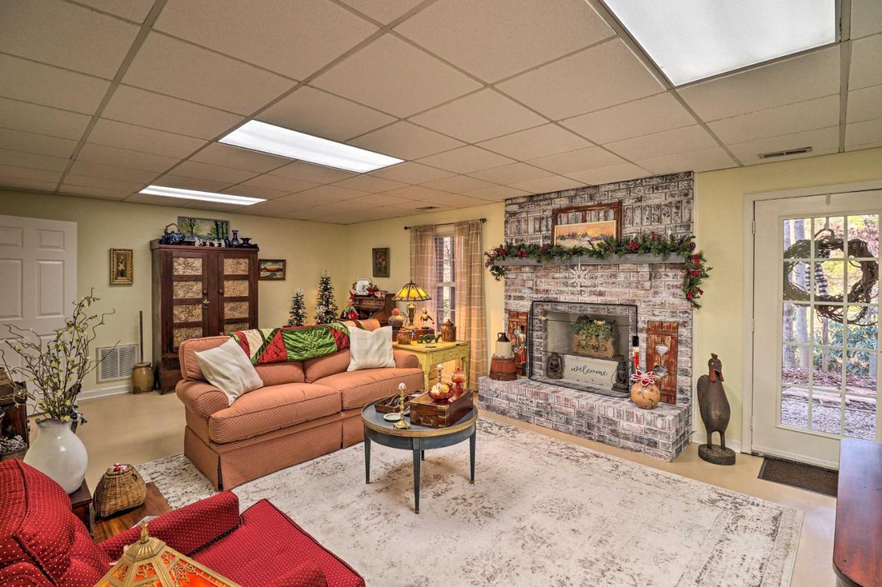 Private Hendersonville Hideaway With Fire Pit! 外观 照片