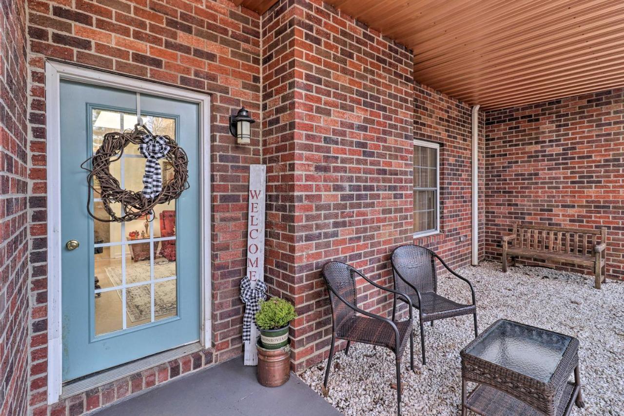 Private Hendersonville Hideaway With Fire Pit! 外观 照片