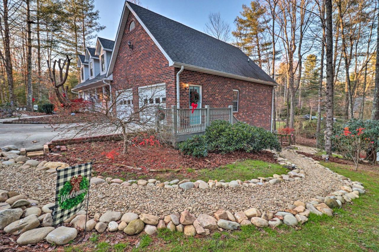 Private Hendersonville Hideaway With Fire Pit! 外观 照片